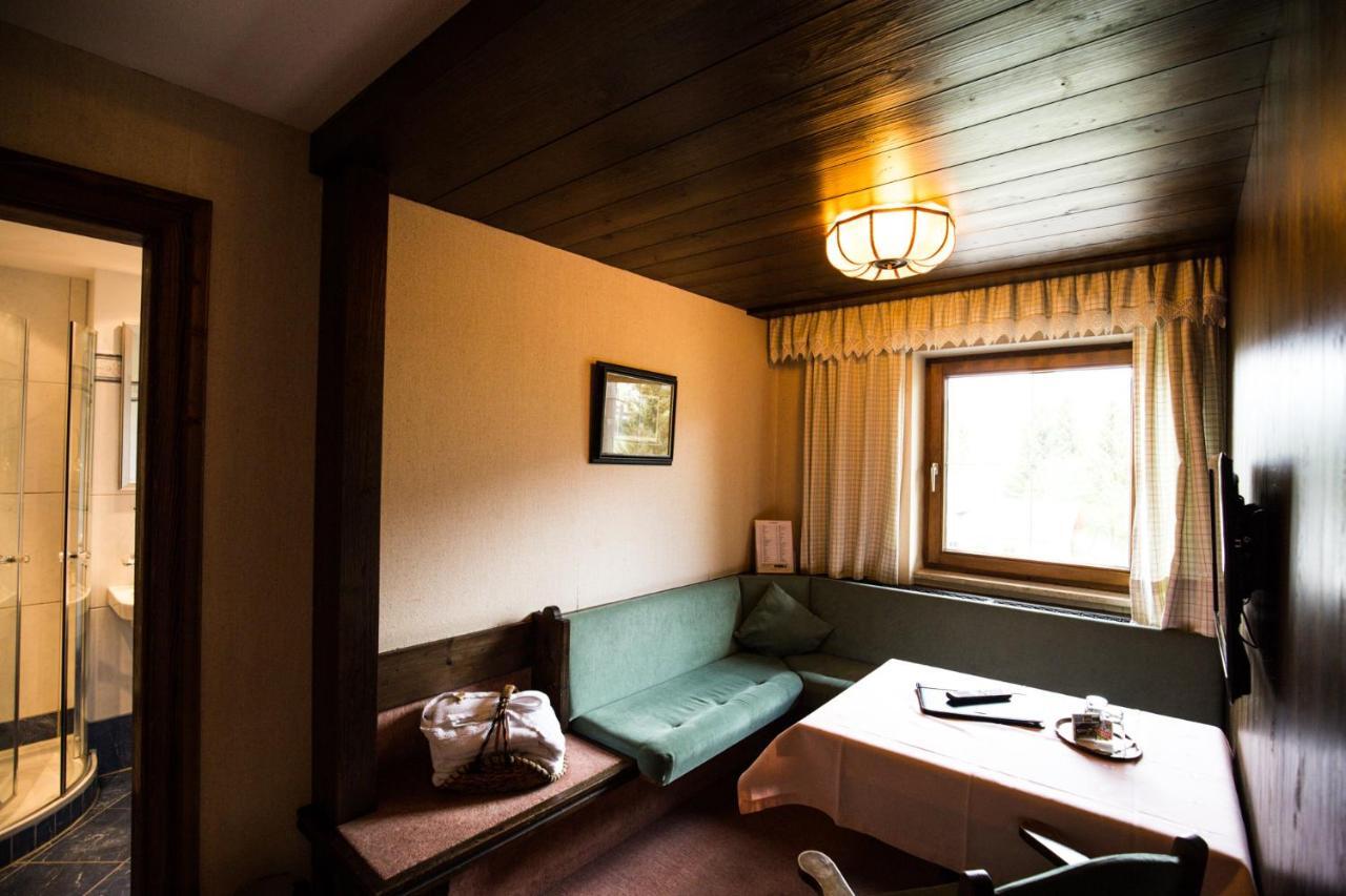 Landhaus Schnoeller Танхайм Екстериор снимка